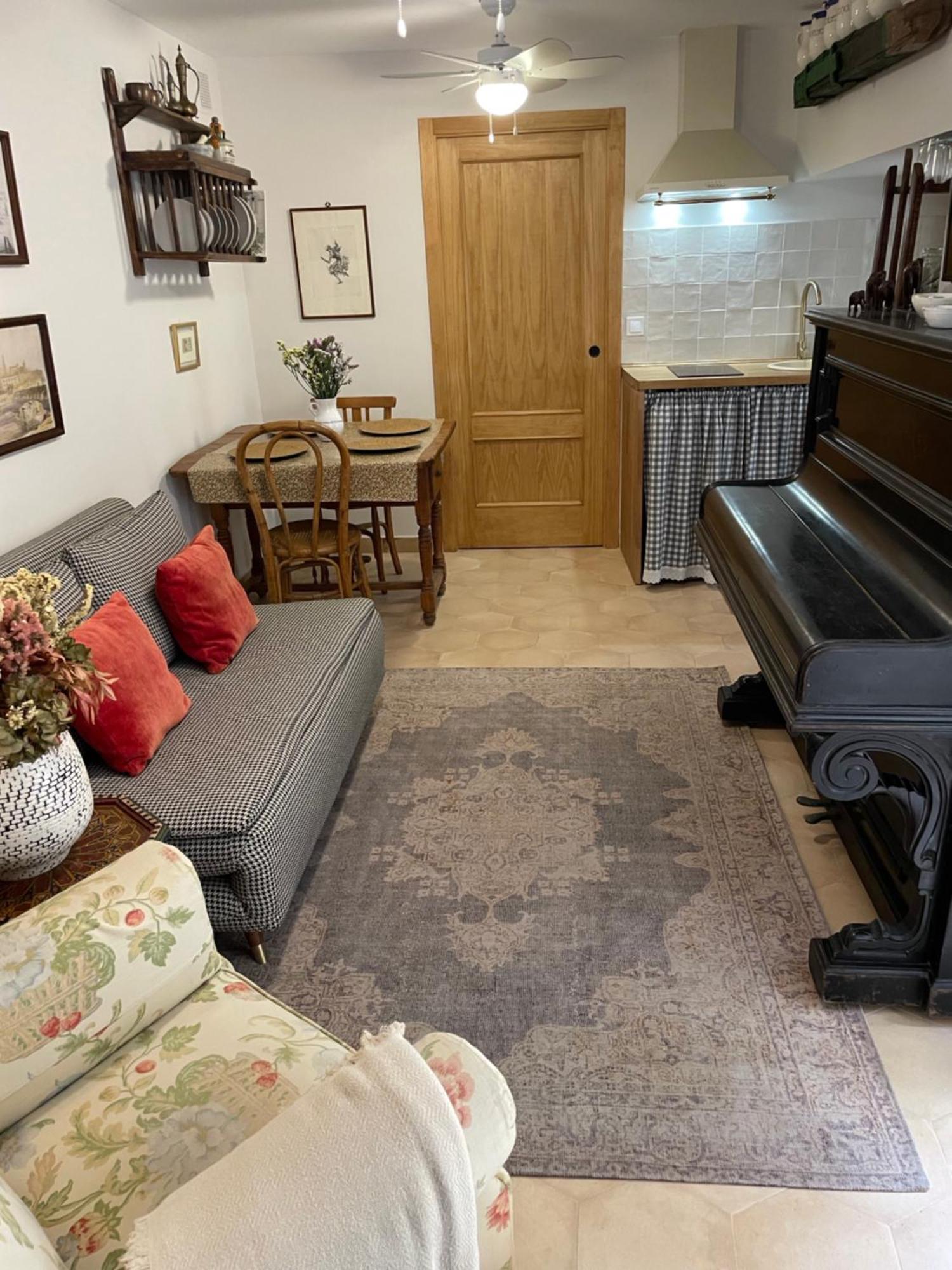 Apartamento En Casa Patio "Pan Y Conejo" Кордова Экстерьер фото